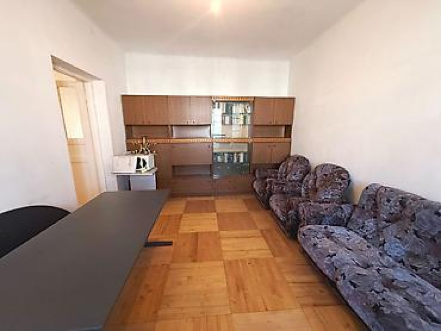 2 комнаты, 53 м², Сталинка, 2 этаж, Косметический ремонт Бишкек - изображение 2