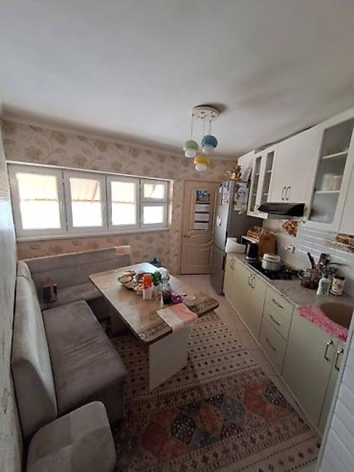 2 комнаты, 52 м², Индивидуалка, 5 этаж, Косметический ремонт Бишкек - изображение 10