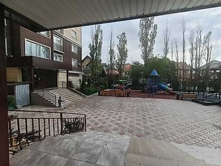 2 комнаты, 51 м², Элитка, 3 этаж, Старый ремонт Бишкек - изображение 8