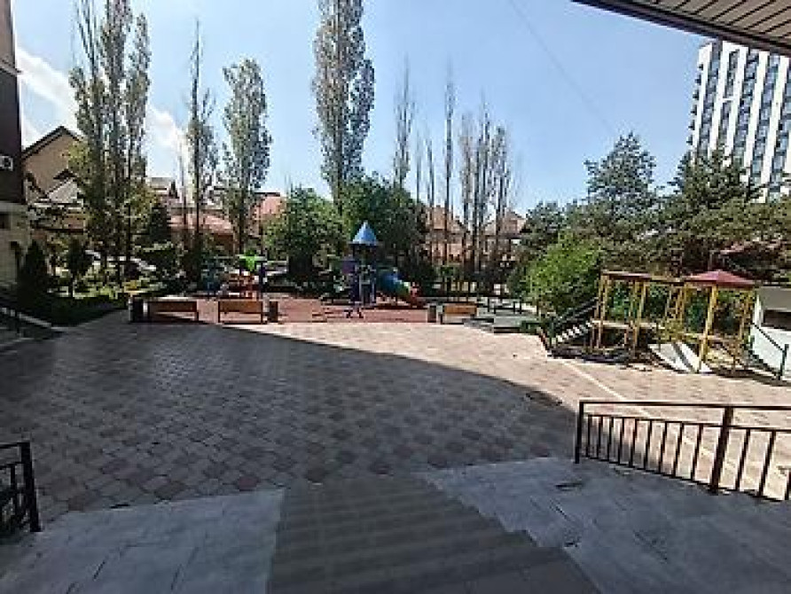 2 комнаты, 51 м², Элитка, 3 этаж, Старый ремонт Бишкек - изображение 13
