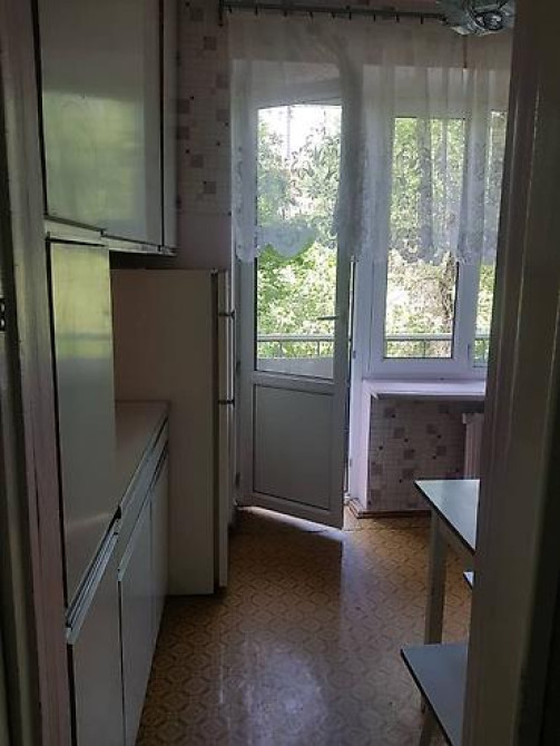 2 комнаты, 50 м², Индивидуалка, 2 этаж, Старый ремонт Бишкек - изображение 4