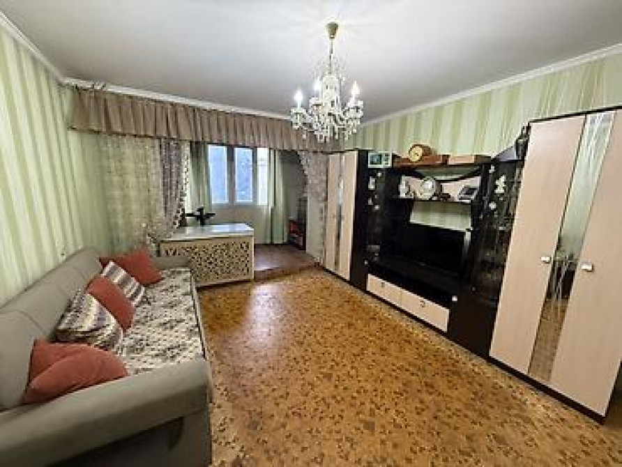 1 комната, 52 м², 106 серия улучшенная, 2 этаж, Косметический ремонт Бишкек - изображение 2