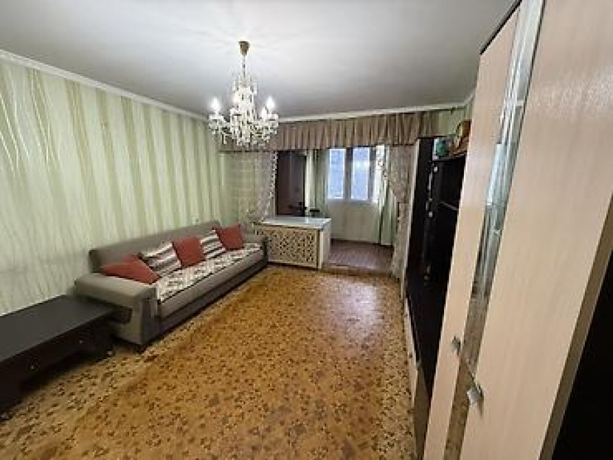 1 комната, 52 м², 106 серия улучшенная, 2 этаж, Косметический ремонт Бишкек - изображение 1