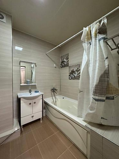 1 комната, 52 м², Элитка, 5 этаж, Косметический ремонт Бишкек - изображение 3