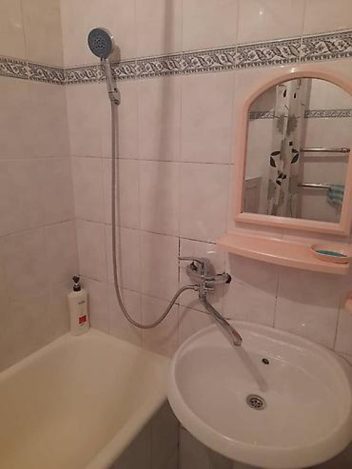 2 комнаты, 51 м², Индивидуалка, 5 этаж, Косметический ремонт Бишкек - изображение 2