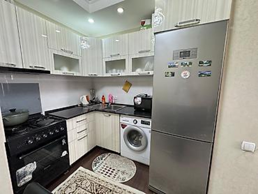 2 комнаты, 53 м², Элитка, 7 этаж, Старый ремонт Бишкек - изображение 10