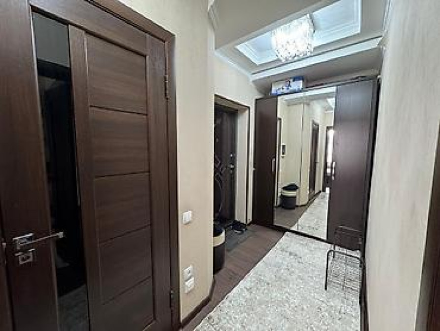 2 комнаты, 53 м², Элитка, 7 этаж, Старый ремонт Бишкек - изображение 13
