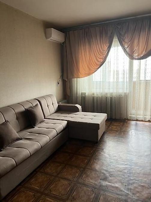 2 комнаты, 55 м², 106 серия, 9 этаж, Старый ремонт Бишкек - изображение 1