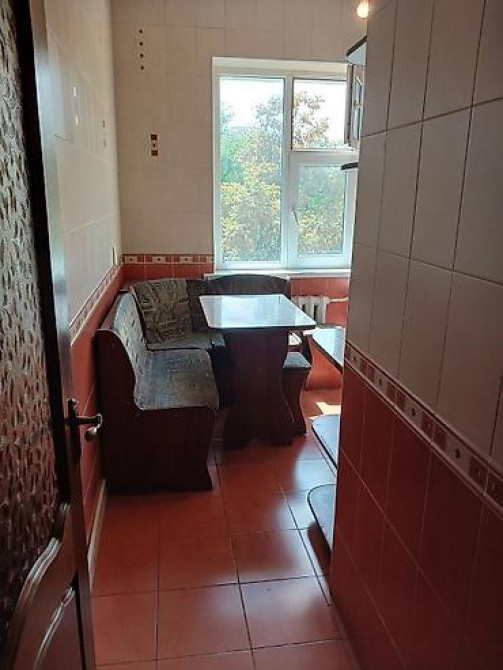 2 комнаты, 53 м², 105 серия, 3 этаж, Старый ремонт Бишкек - изображение 9