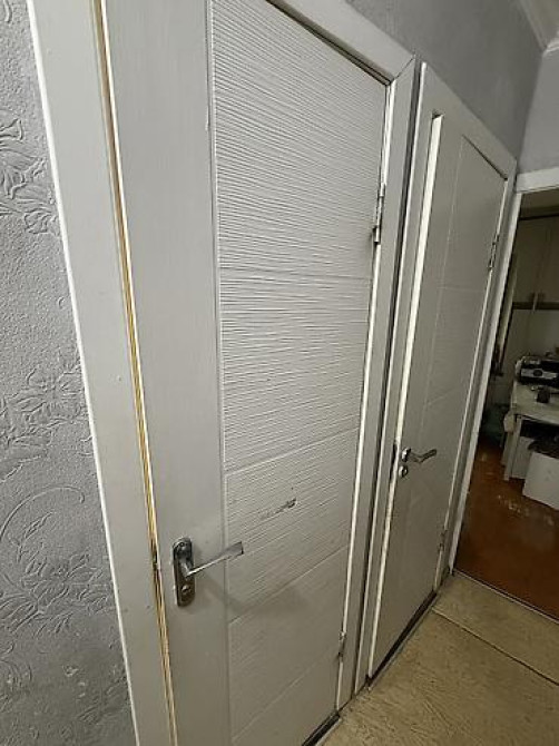3 комнаты, 51 м², Сталинка, 1 этаж, Косметический ремонт Бишкек - изображение 14