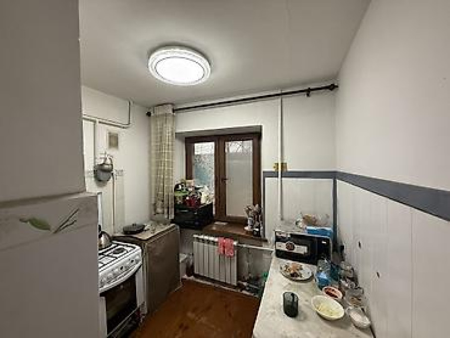 3 комнаты, 51 м², Индивидуалка, 1 этаж, Косметический ремонт Бишкек - изображение 12