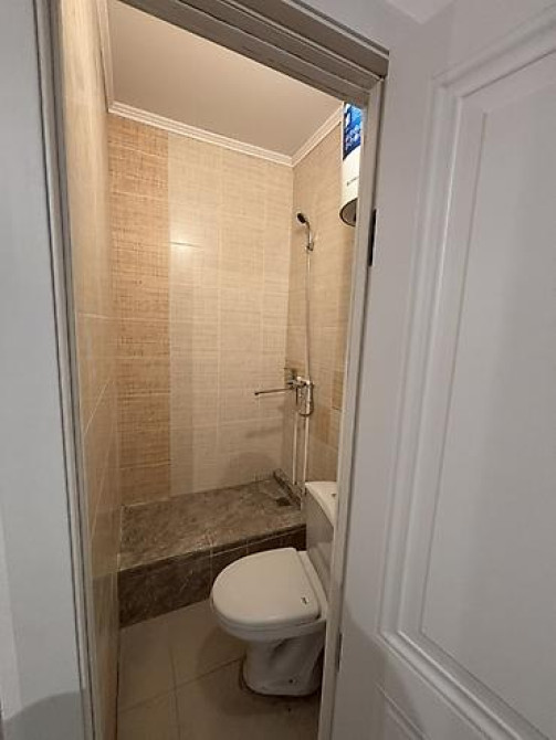 2 комнаты, 53 м², 106 серия, Цокольный этаж этаж, Косметический ремонт Бишкек - изображение 5