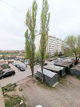 2 комнаты, 52 м², 106 серия, 3 этаж, Старый ремонт Бишкек