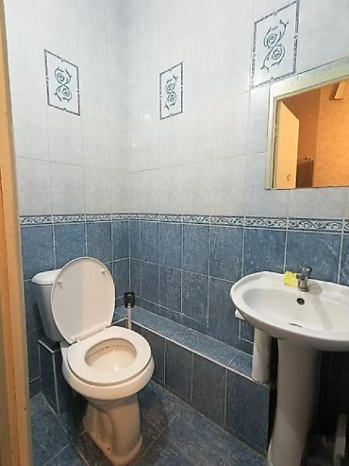 2 комнаты, 52 м², 106 серия, 3 этаж, Старый ремонт Бишкек - изображение 12
