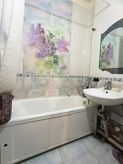 2 комнаты, 52 м², 106 серия, 3 этаж, Старый ремонт Бишкек - изображение 11