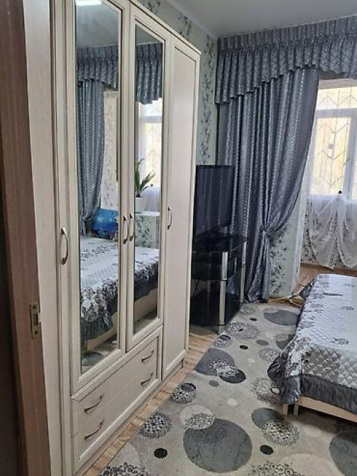 2 комнаты, 52 м², 106 серия, 2 этаж, Косметический ремонт Бишкек - изображение 2