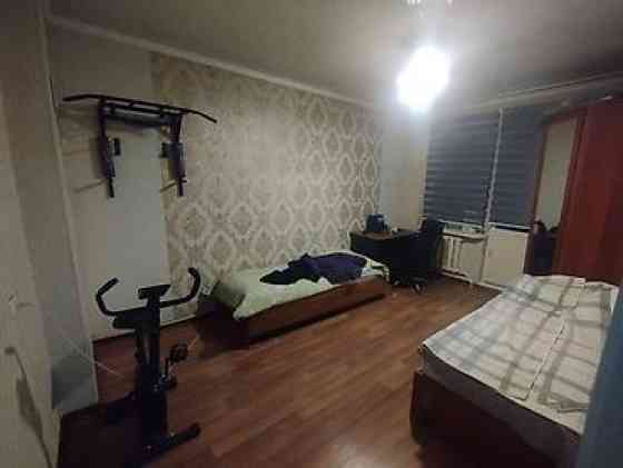 2 комнаты, 52 м², Индивидуалка, 2 этаж, Старый ремонт Бишкек