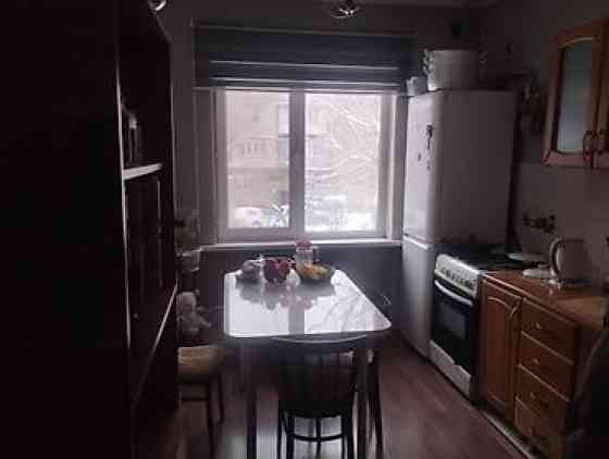 2 комнаты, 52 м², Индивидуалка, 2 этаж, Старый ремонт Бишкек