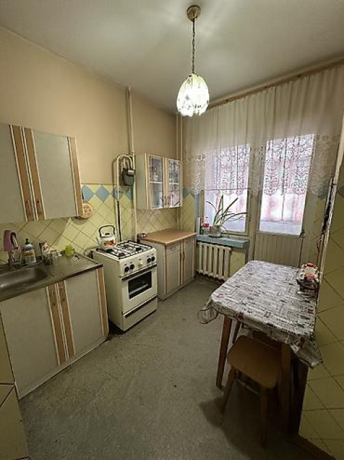 2 комнаты, 55 м², 105 серия, 5 этаж, Старый ремонт Бишкек - изображение 3
