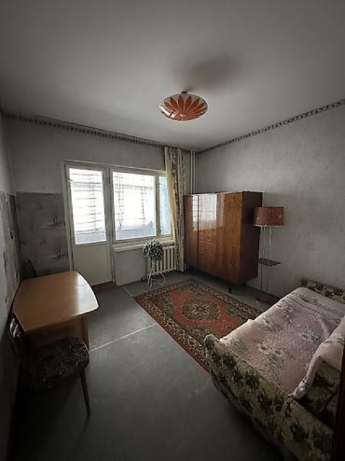 2 комнаты, 55 м², 105 серия, 5 этаж, Старый ремонт Бишкек - изображение 2