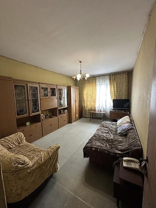2 комнаты, 55 м², 105 серия, 5 этаж, Старый ремонт Бишкек - изображение 1