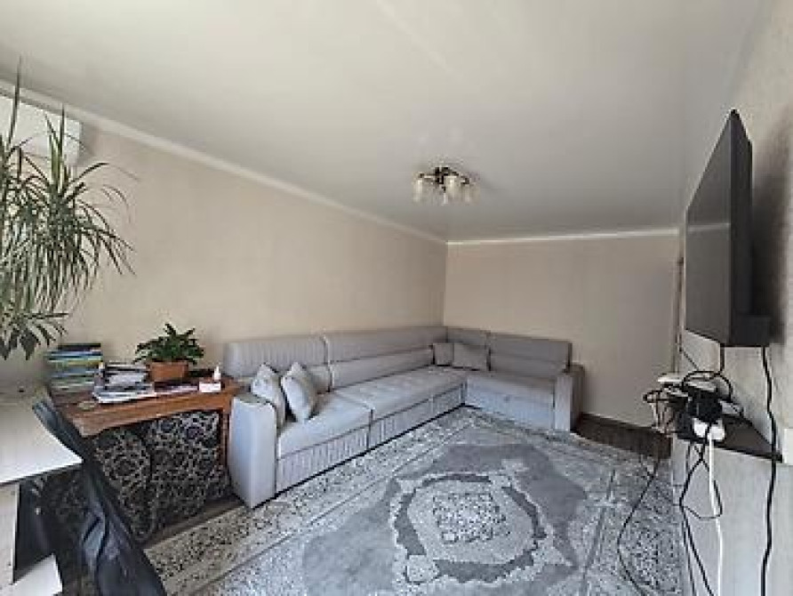2 комнаты, 43 м², 104 серия, 1 этаж, Косметический ремонт Бишкек - изображение 9