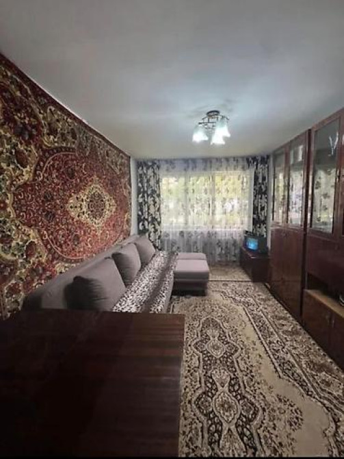 2 комнаты, 43 м², 104 серия, 1 этаж, Старый ремонт Бишкек - изображение 1
