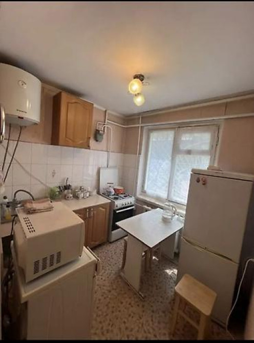 2 комнаты, 43 м², 104 серия, 1 этаж, Старый ремонт Бишкек - изображение 5