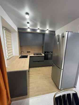 2 комнаты, 44 м², Хрущевка, 1 этаж, Евроремонт Бишкек