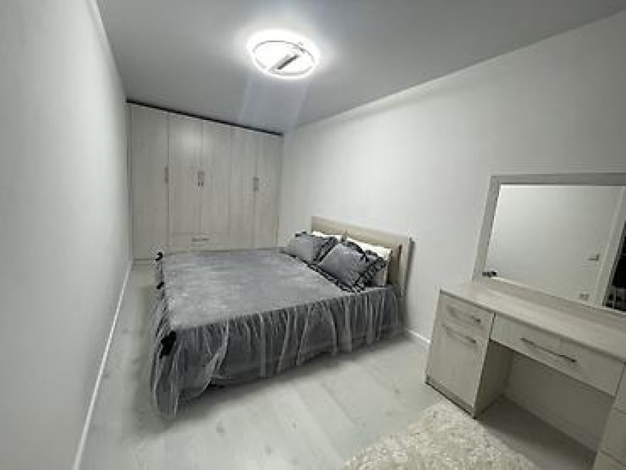 2 комнаты, 44 м², Хрущевка, 1 этаж, Евроремонт Бишкек - изображение 4