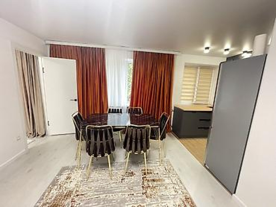 2 комнаты, 44 м², Хрущевка, 1 этаж, Евроремонт Бишкек - изображение 2