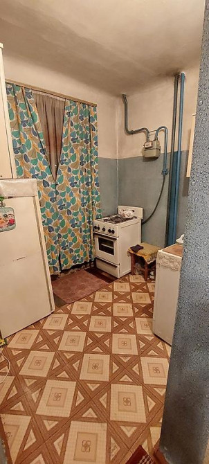 2 комнаты, 43 м², Индивидуалка, 1 этаж, Старый ремонт Бишкек - изображение 4
