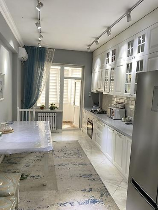 3 комнаты, 110 м², Элитка, 3 этаж, Дизайнерский ремонт Бишкек - изображение 8