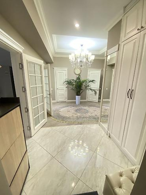 3 комнаты, 110 м², Элитка, 3 этаж, Дизайнерский ремонт Бишкек - изображение 6