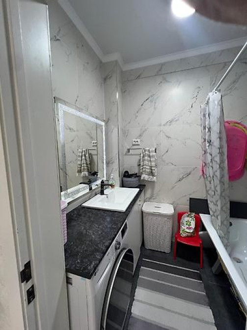 3 комнаты, 90 м², 11 этаж Бишкек - изображение 2