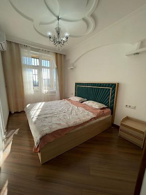 3 комнаты, 122 м², Элитка, 9 этаж, Дизайнерский ремонт Бишкек - изображение 4