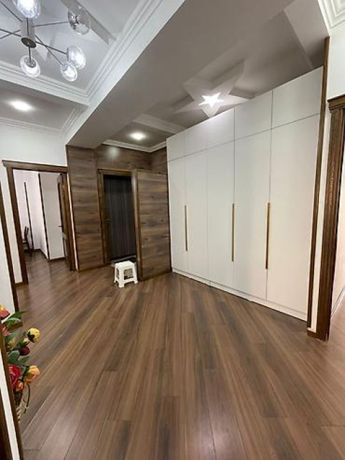 3 комнаты, 122 м², Элитка, 9 этаж, Дизайнерский ремонт Бишкек - изображение 10