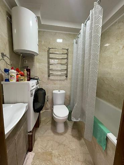 3 комнаты, 122 м², Элитка, 9 этаж, Дизайнерский ремонт Бишкек - изображение 6