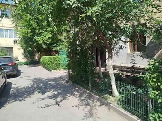 3 комнаты, 78 м², Сталинка, 3 этаж, Косметический ремонт Бишкек