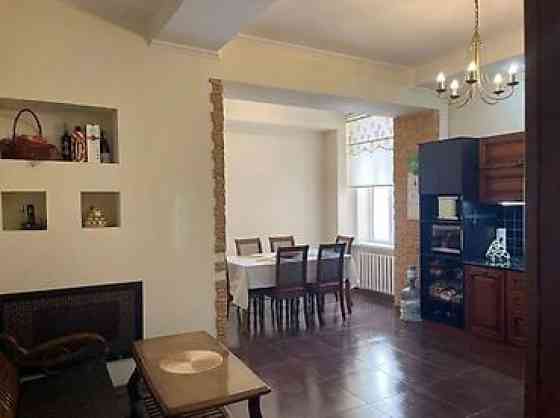3 комнаты, 118 м², Элитка, 3 этаж, Евроремонт Бишкек