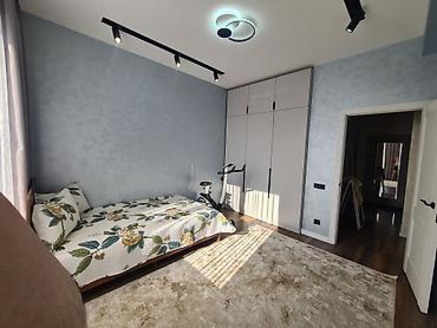 3 комнаты, 88 м², Элитка, 5 этаж, Дизайнерский ремонт Бишкек - изображение 7