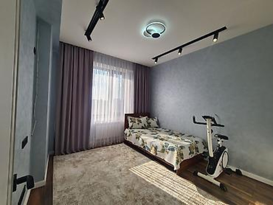 3 комнаты, 88 м², Элитка, 5 этаж, Дизайнерский ремонт Бишкек - изображение 5