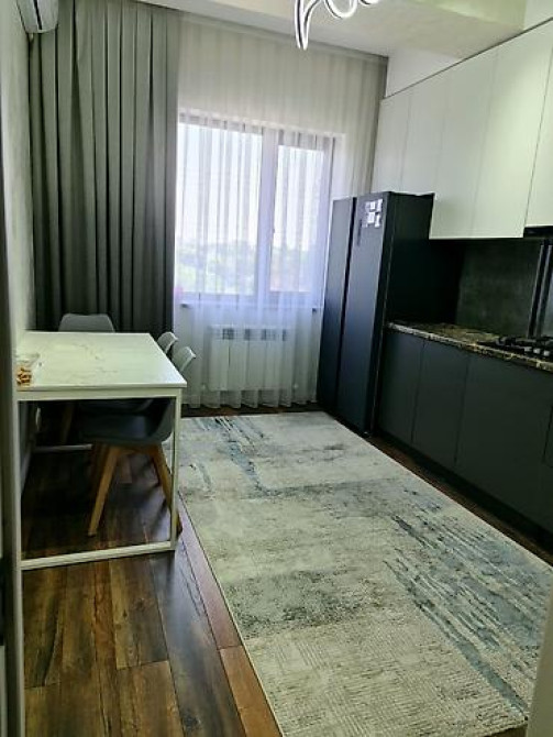 3 комнаты, 88 м², Элитка, 5 этаж, Дизайнерский ремонт Бишкек - изображение 9