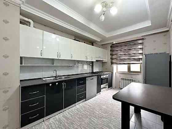 3 комнаты, 104 м², Элитка, 2 этаж, Требуется ремонт Бишкек