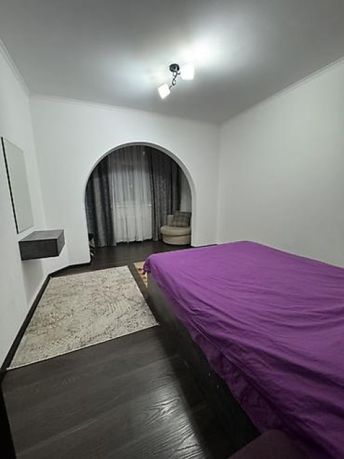 3 комнаты, 104 м², 106 серия улучшенная, 1 этаж Bishkek - photo 2