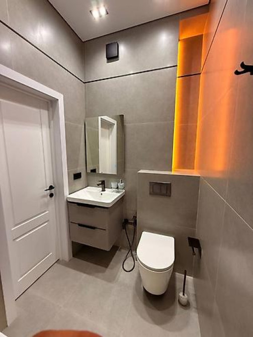 3 комнаты, 80 м², Элитка, 12 этаж, Дизайнерский ремонт Бишкек - изображение 14