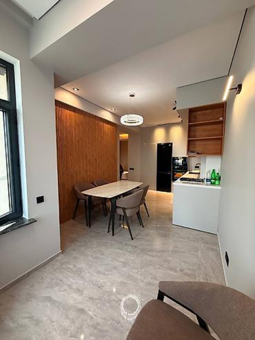 3 комнаты, 80 м², Элитка, 12 этаж, Дизайнерский ремонт Бишкек - изображение 4