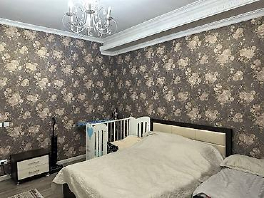 3 комнаты, 110 м², Индивидуалка, 1 этаж, Евроремонт Bishkek - photo 11