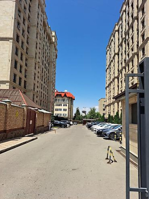 2 комнаты, 55 м², Элитка, 3 этаж, Евроремонт Бишкек - изображение 1