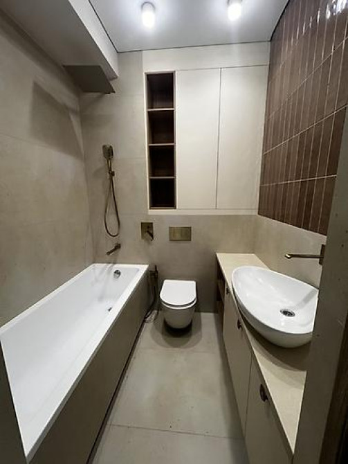 2 комнаты, 65 м², Элитка, 4 этаж, Дизайнерский ремонт Бишкек - изображение 9